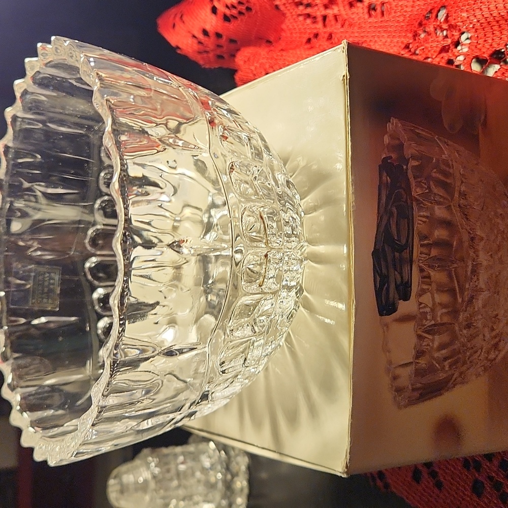NIB crystal bowl by Fairmont 6” Candy, trinket,Serving Bowl
